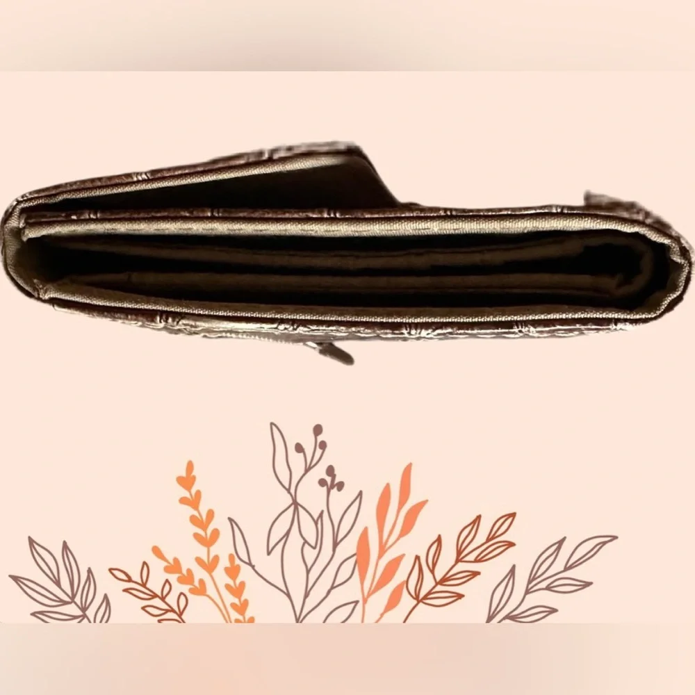 Liz Claiborne Vintage Faux Brown Crocodile Trifold Wallet - Picture 3 of 12